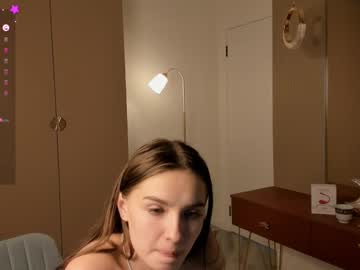 girl
        loradutt cam image #6121297