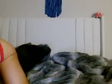 girl
        firebrookey cam image #1436451