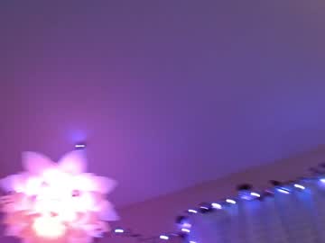 girl
        kitatochips cam image #5666607