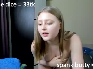 girl
        abbywyte cam image #3542137