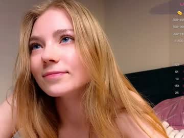 girl
        lovely_shyy cam image #5564825