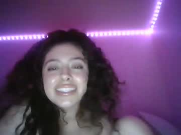 girl
        savinajade cam image #345061
