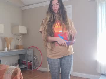 girl
        chroniclove cam image #5167447