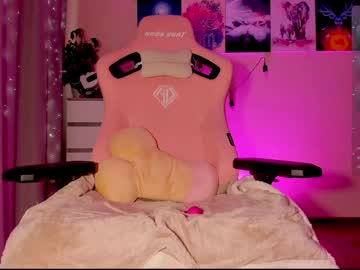 girl
        _witch__ cam image #6349849
