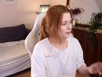 girl
        doll_lesli cam image #6596930