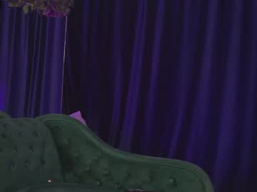 girl
        nicolesarahx cam image #4240936