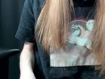 girl
        courtney_luv cam image #6725029