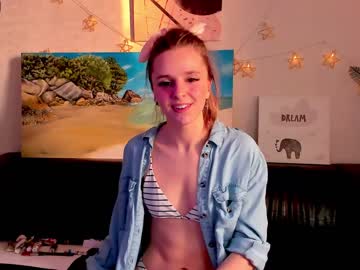 girl
        mila_way cam image #882095