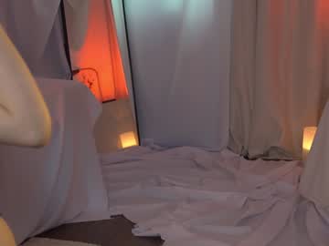girl
        sunny_maria cam image #1262352