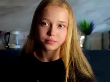 girl
        gemmabrabazon cam image #4418973
