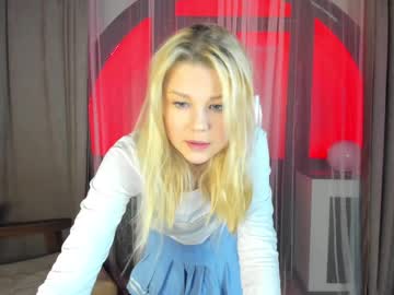 girl
        betty_blush cam image #375655