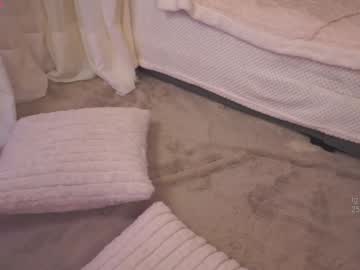 girl
        lanie__ cam image #6857358