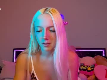 girl
        riababe cam image #6119270