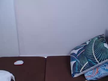 girl
        allforshow93 cam image #1924445
