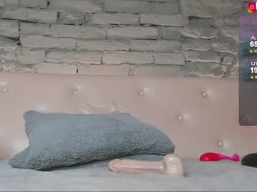 girl
        royalsquirt_ cam image #3404582