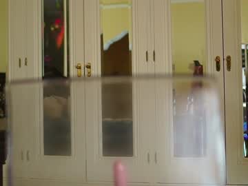 girl
        katyerave cam image #3046132