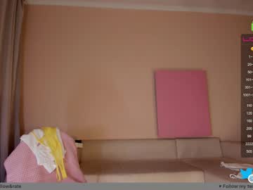 girl
        hollyextra cam image #2122621