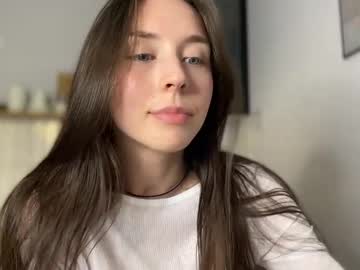 girl
        miss_opss cam image #4778783
