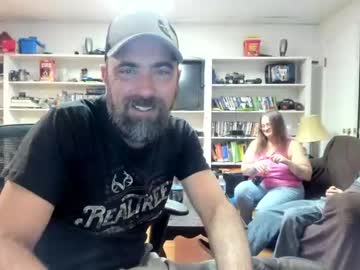 couple
        hardworkertn cam image #3551963