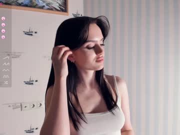 girl
        fannyhaviland cam image #3629732