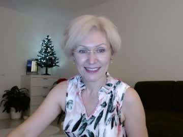 girl
        jasmin18v cam image #584370