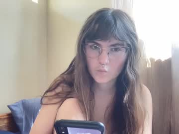girl
        bushbabe3008 cam image #4750774