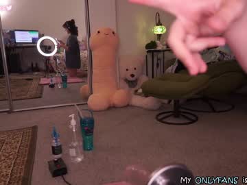 girl
        evelynpiers cam image #1140489