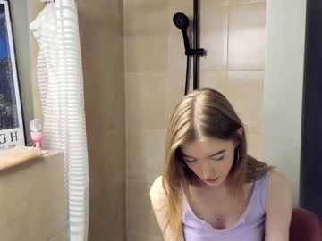 girl
        stephanie1313 cam image #1113909