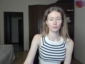 girl
        oksanafedorova cam image #4357216