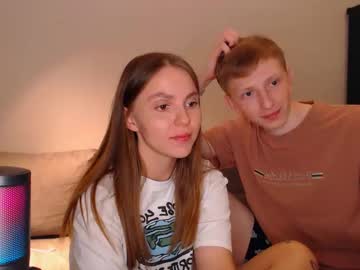 couple
        julsweet cam image #4529089