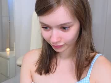 girl
        bless_sheila cam image #1720417