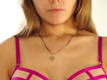 girl
        norakiso cam image #5165694