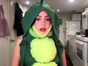 girl
        littlesugarpea cam image #1110857