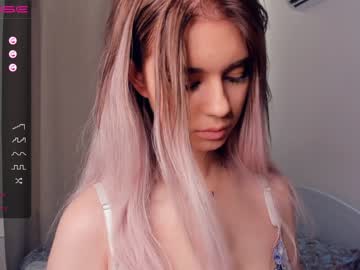 girl
        elfas_cute cam image #2006218