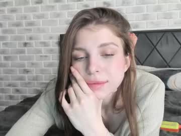 girl
        si_lilly cam image #1139336