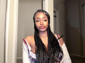 girl
        napudi1 cam image #3935319