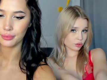 girl
        lina_kriss cam image #2469159