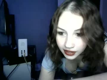girl
        3cat333 cam image #3404218