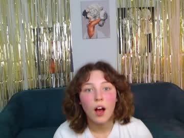 girl
        cherry_lea_ cam image #3098634