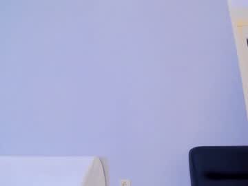 girl
        kittycaitlin cam image #1900340