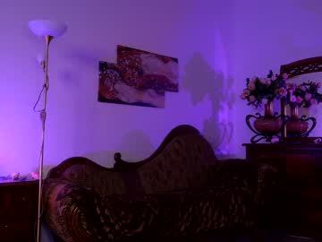 girl
        jessiccaburns cam image #2519227