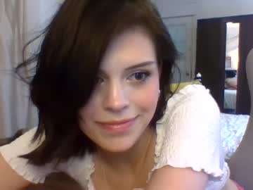 girl
        dreamlilys cam image #4117767
