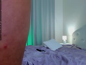girl
        sadie_sky cam image #987260