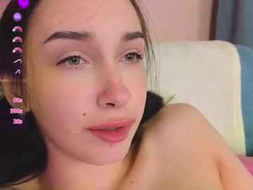 girl
        aliceplaysss cam image #6657009