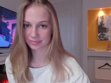 girl
        magic_couple13 cam image #3104118