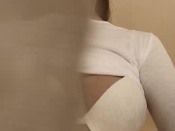 girl
        hollyextra cam image #6022966