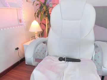 girl
        nancydiamonds cam image #2445059