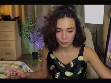 girl
        ella_flar_ cam image #455573