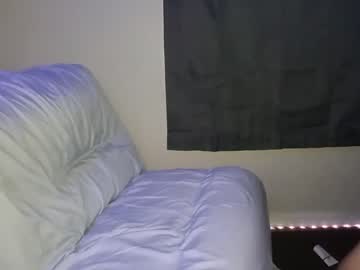 couple
        itsjayallday cam image #3390926