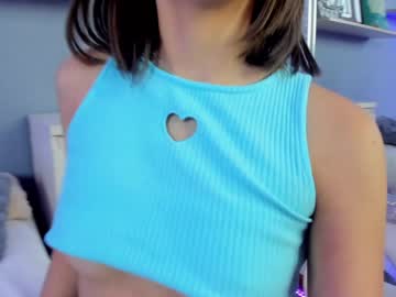girl
        saschaholmen cam image #261681